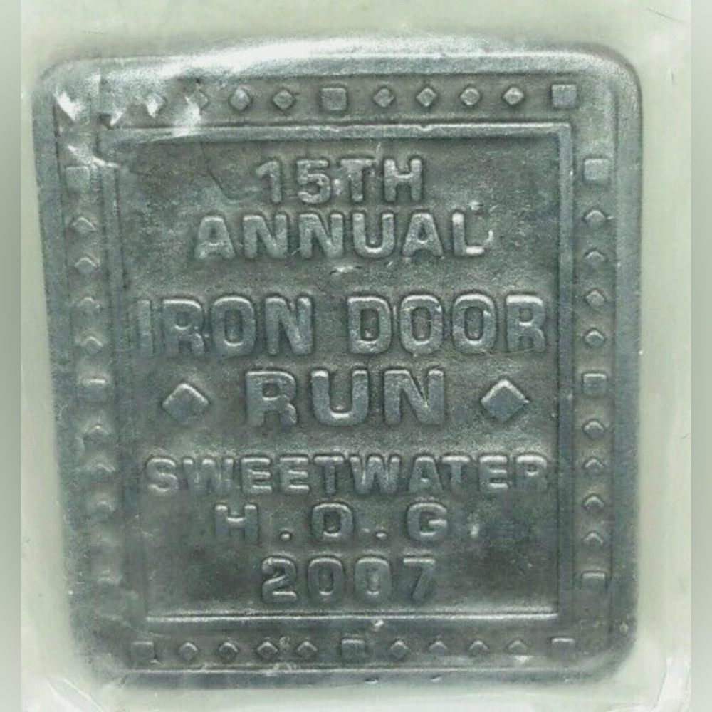 2007 HARLEY DAVIDSON HOG 15th ANNUAL IRON DOOR RUN "SWEETWATER" PIN